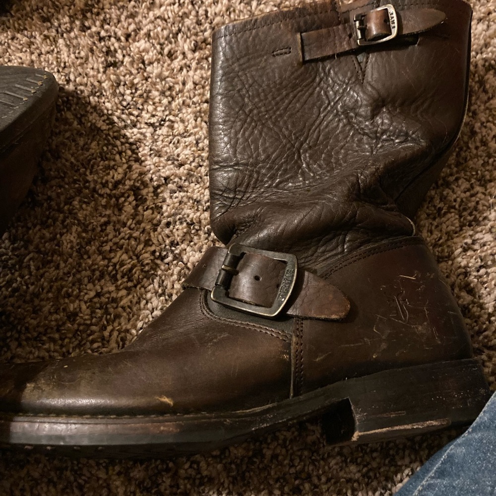 Women's Vintage Frye Boots 👢